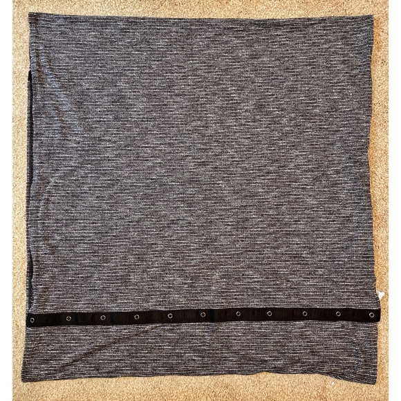 Lululemon Vinyasa Scarf in Coco Pique Black White - Picture 3 of 4